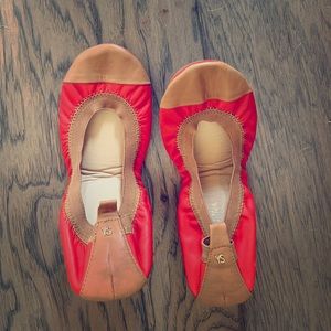 Yosi Samra red/orange flats